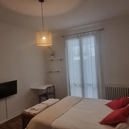 Jr House شقة